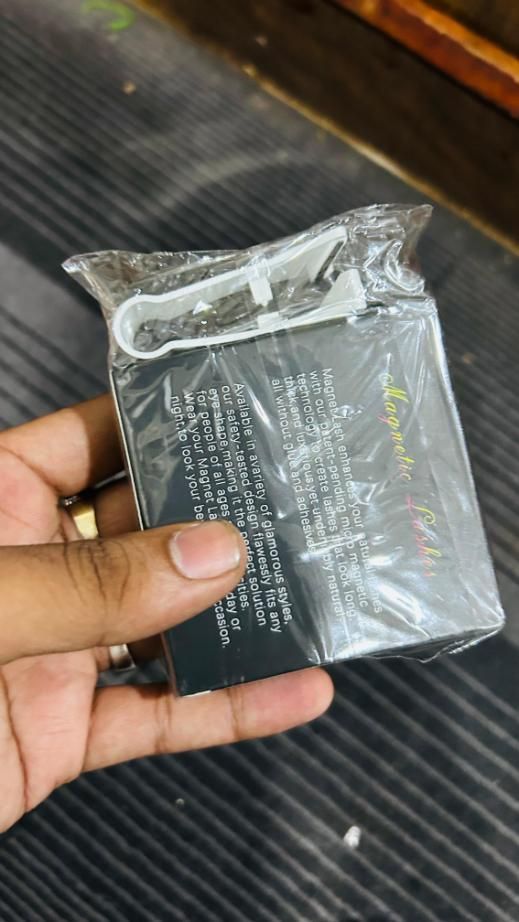 Magnetic Eyelashes for Women (Pair of 1) | Natural Look, Reusable & Easy to Apply